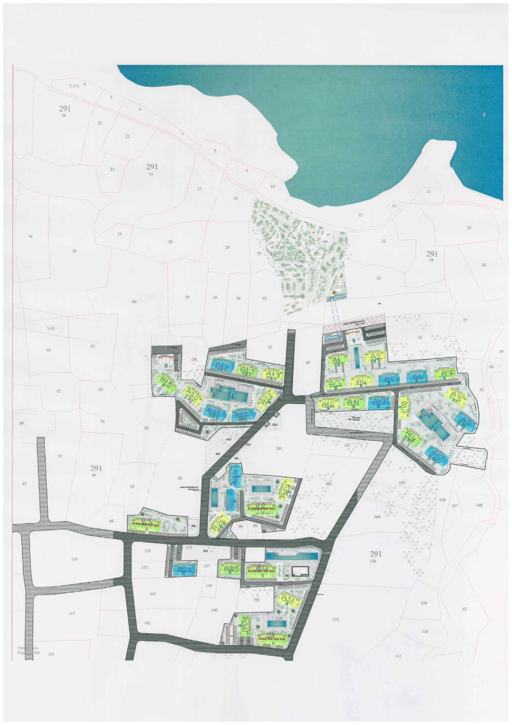 Plan zagospodarowania Brise de Mer Mountain Side z numerami budynków A1–A31 i B1–B4 oraz strefą plażową na wybrzeżu