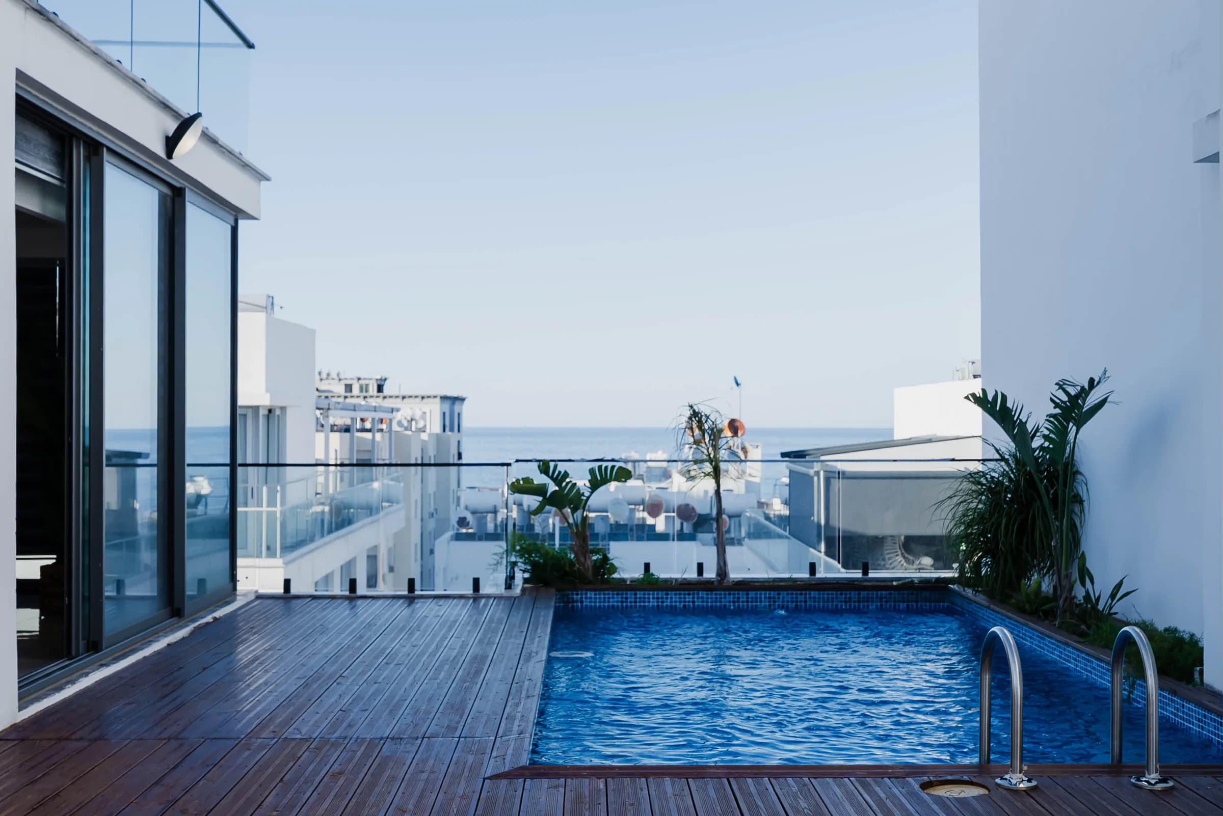 Show penthouse: terrace with a private pool and sea view, photo from March 2026